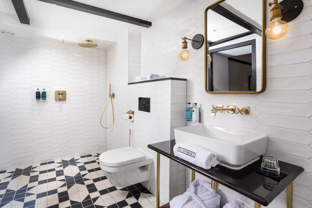 The Hendrick's Hotel — 3