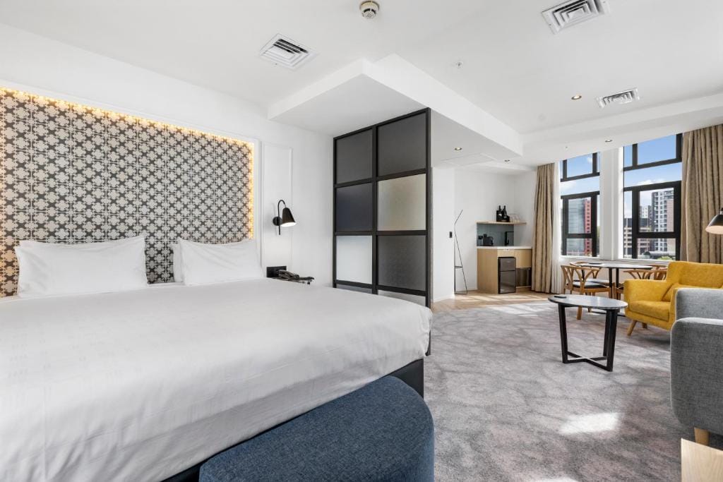Legacy Airedale Hotel Auckland — 1