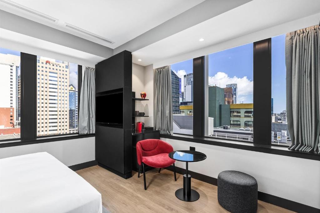 Radisson RED Auckland — 2