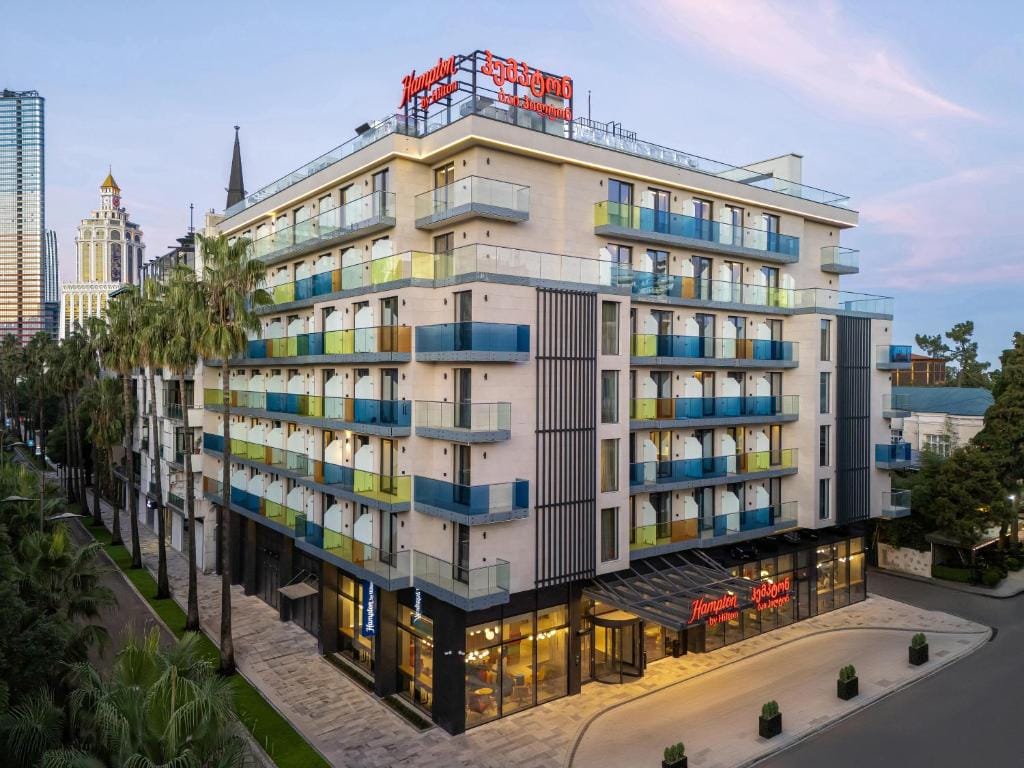 Hampton By Hilton Batumi Center — 1