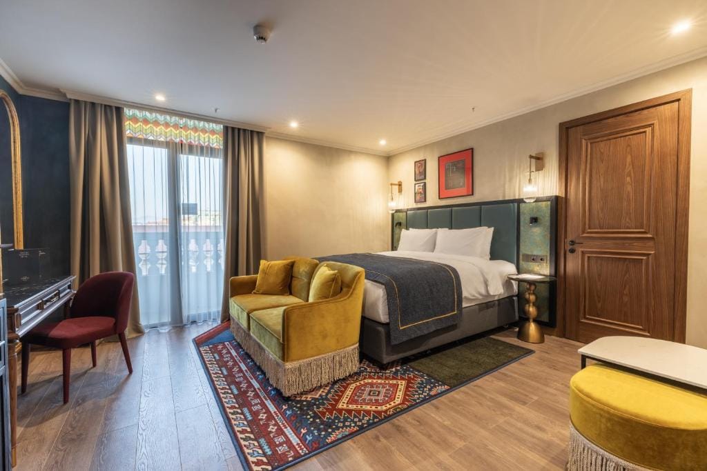 Hotel Indigo Batumi - Old Town by IHG — 5