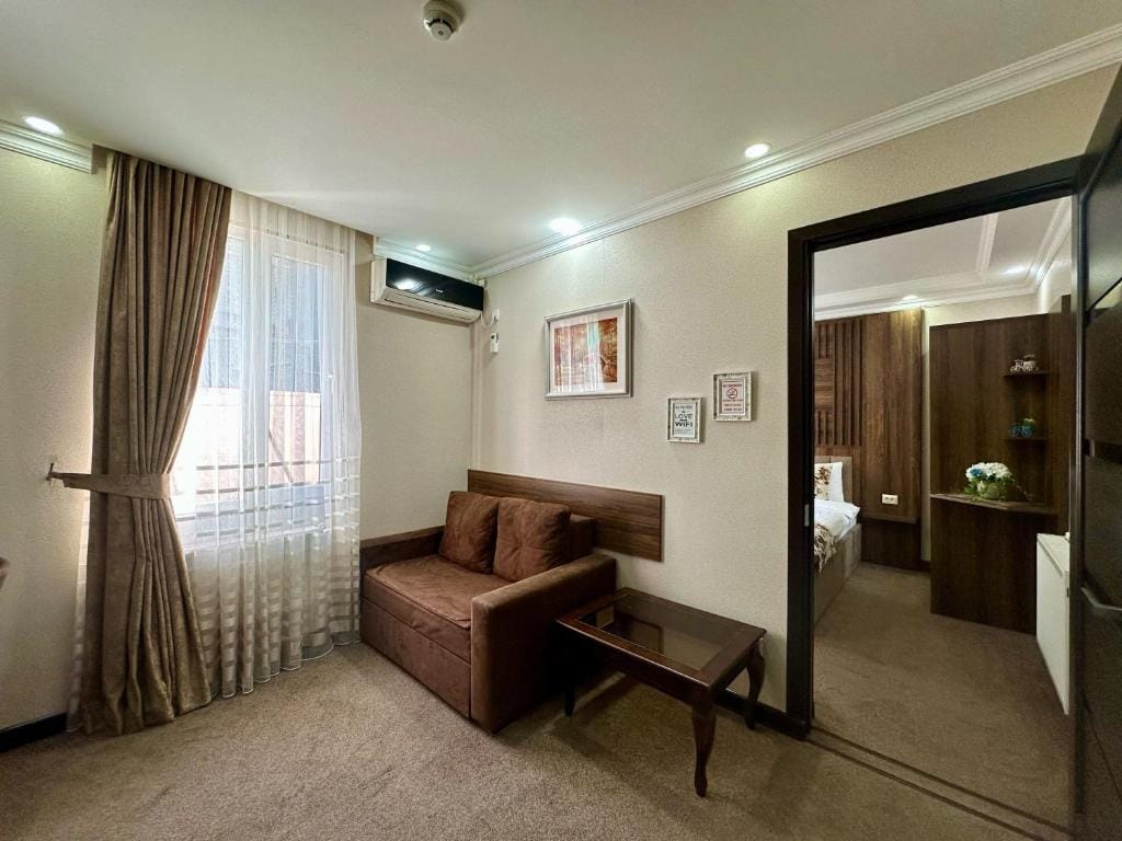Hotel Park — 2