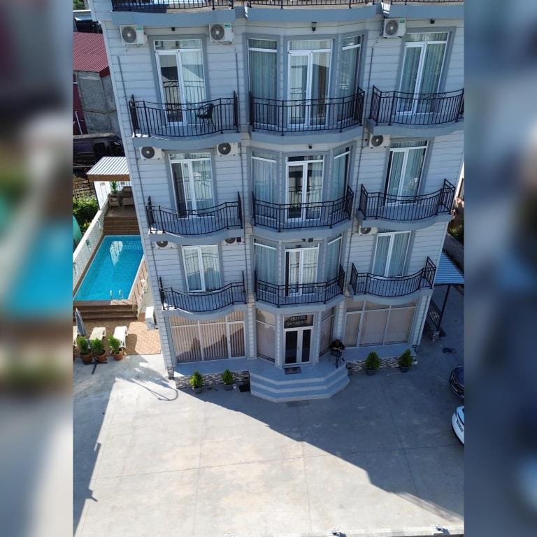 SkyHouse Batumi — 1