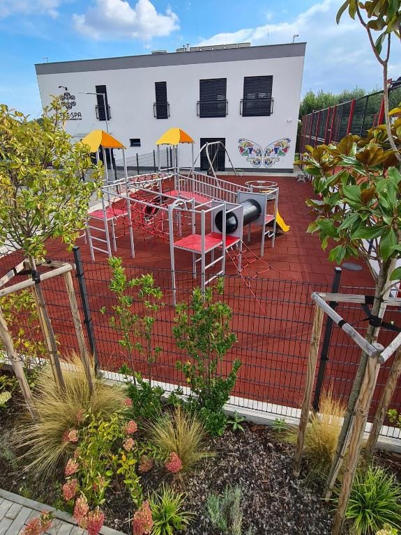 Barok Hotel and Apartments — 3
