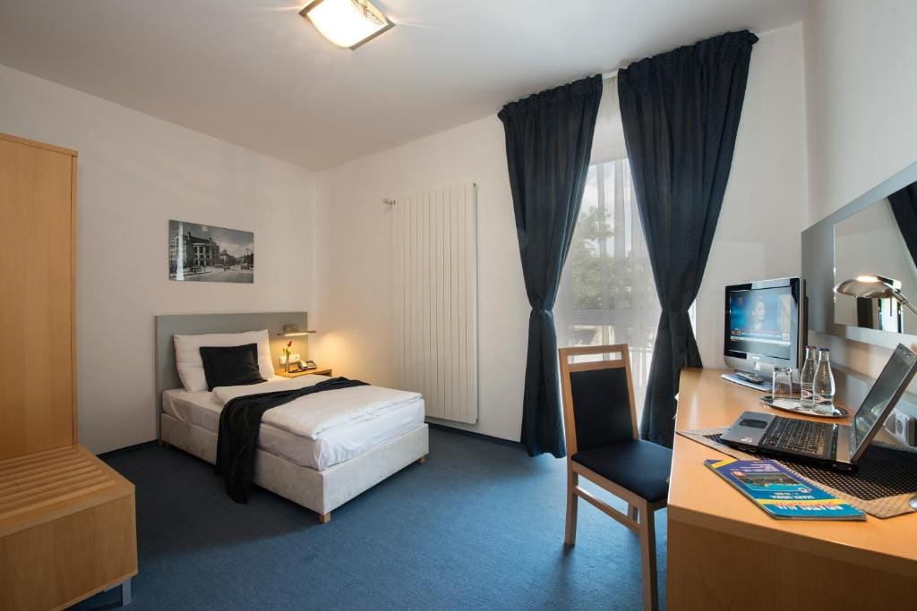 Felicity Garni Hotel — 2