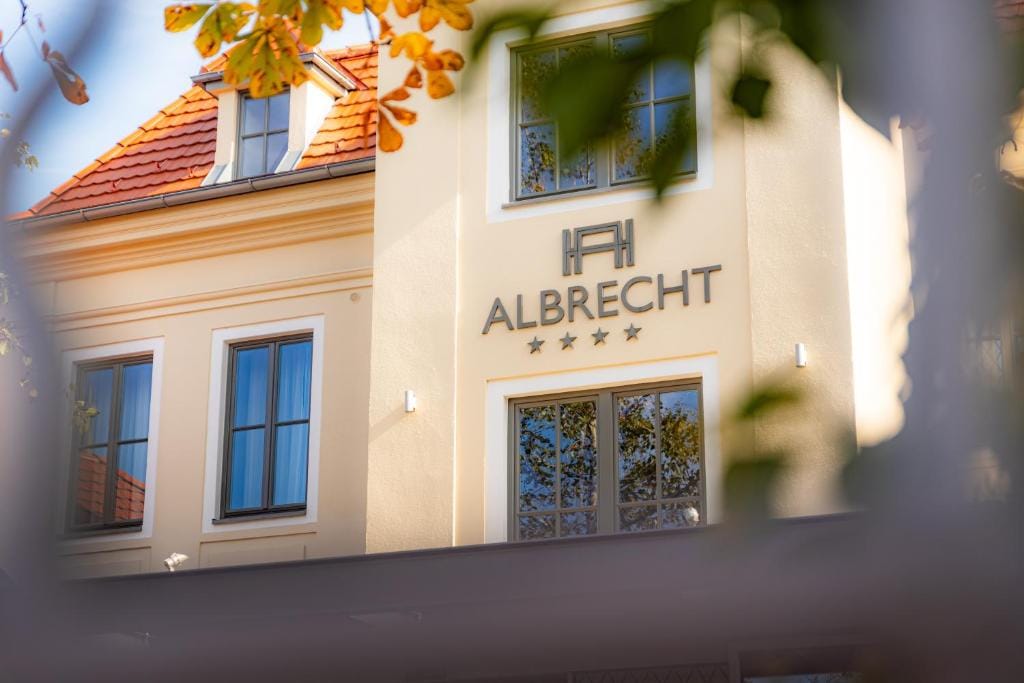 Hotel ALBRECHT — 1