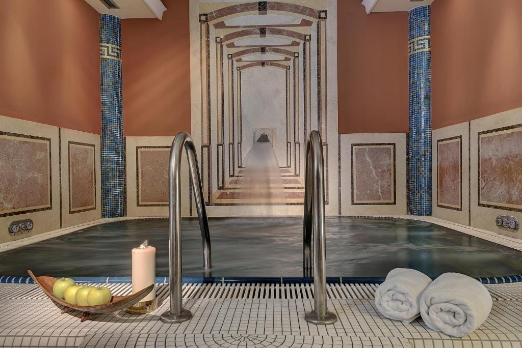 Marrol's Boutique Hotel — 2