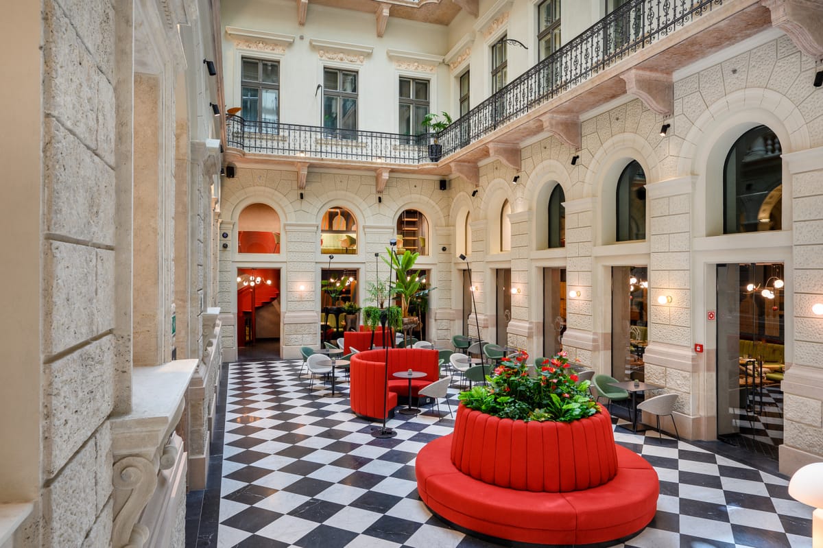 Hotel Oktogon Haggenmacher by Continental Group — 2