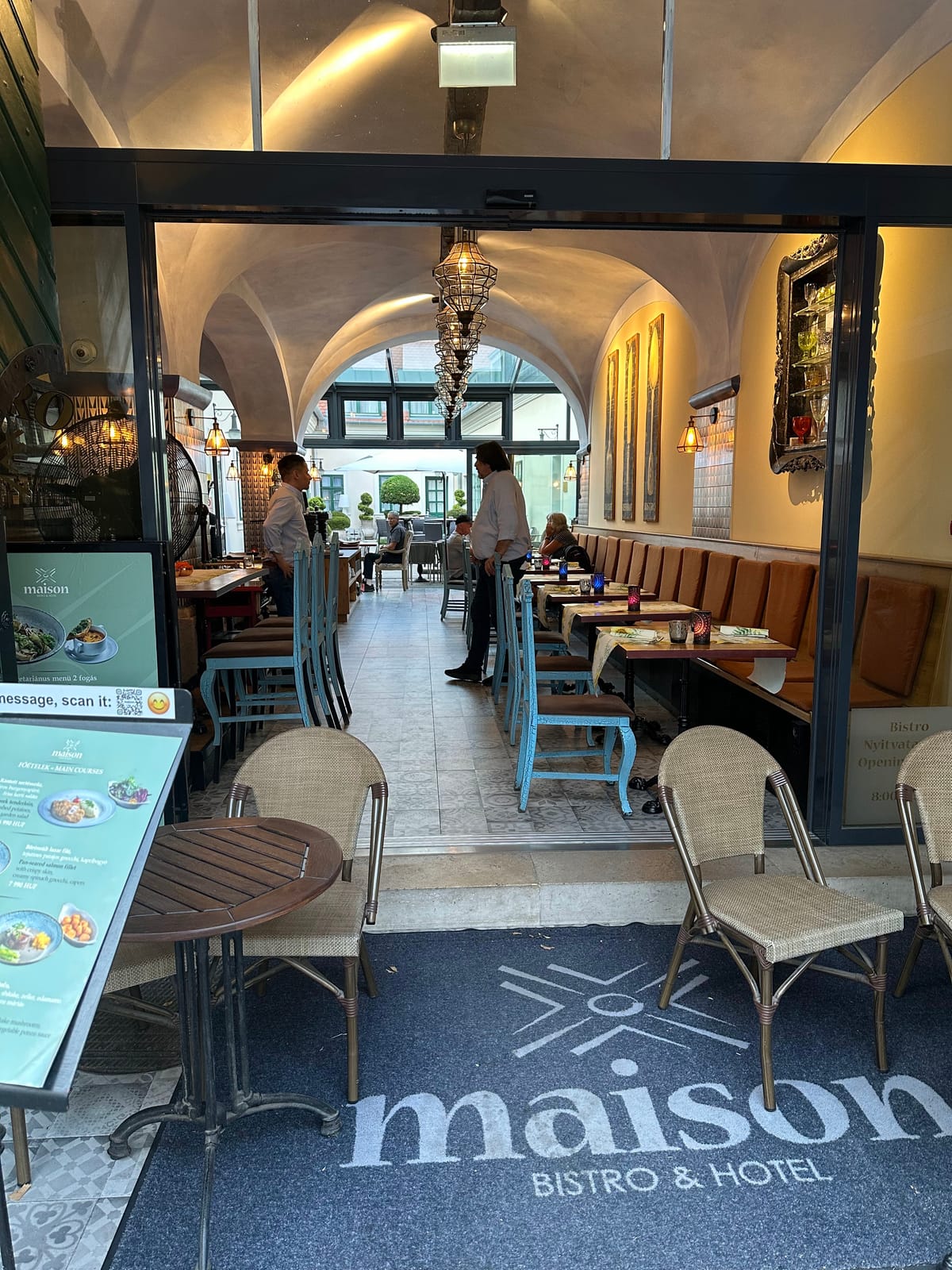 Maison Bistro & Hotel — 3
