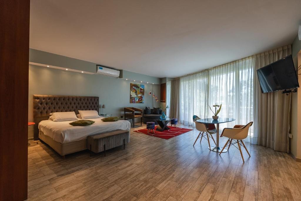 Shoshana Hotel Boutique — 1
