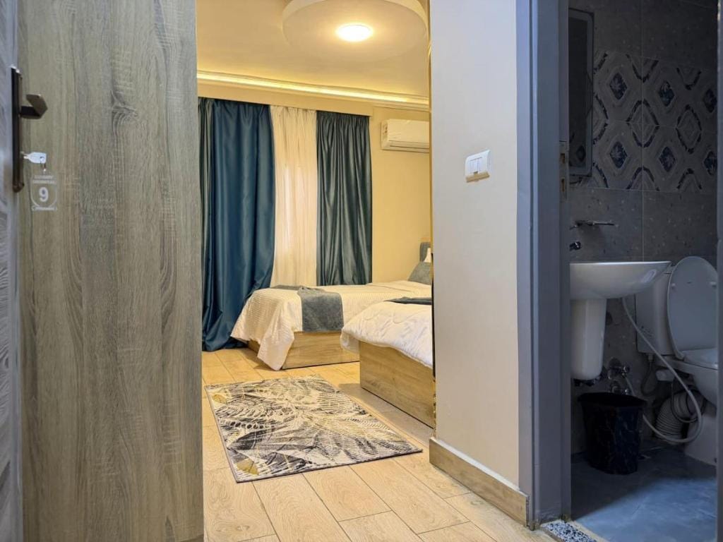 Luxury orientl Pyramids View — 2