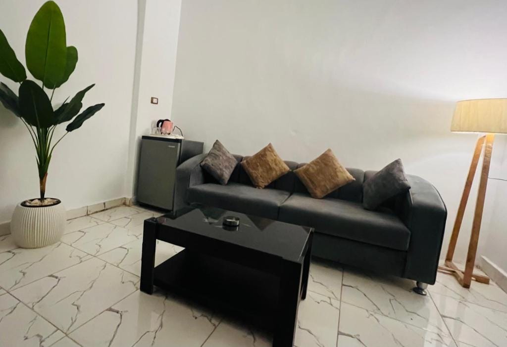 Neat & Modern Studio 2Mins Pyramids - Royal desert Inn — 2
