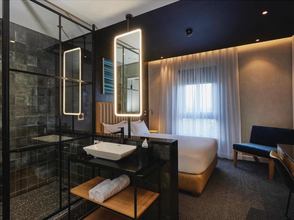 Century City Hotel Bridgewater — 2