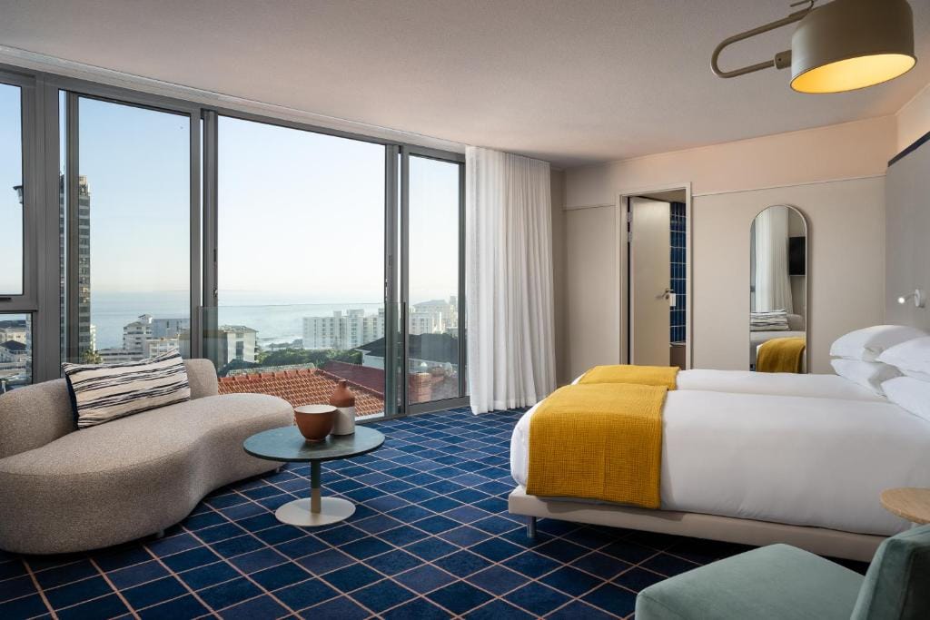 Home Suite Hotels Sea Point — 3