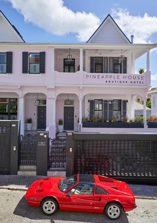 Pineapple House Boutique Hotel — 1