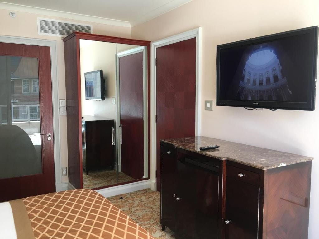 TAJ Cape Town - Private Luxury One Bedroom Suite — 2