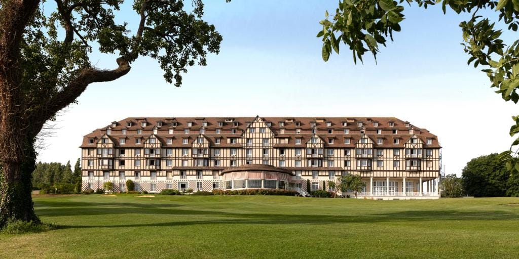 Hôtel Barrière L'Hôtel du Golf — 5