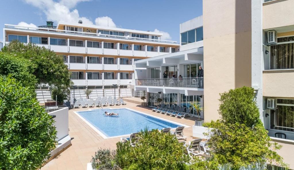 Hotel Londres Estoril / Cascais — 4