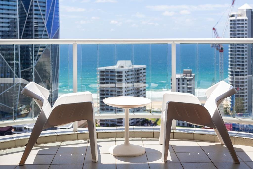 Luxury Privately Owned Ocean View Studio OAKS Gold Tower — 1