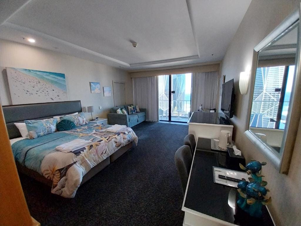 Luxury Privately Owned Ocean View Studio OAKS Gold Tower — 2