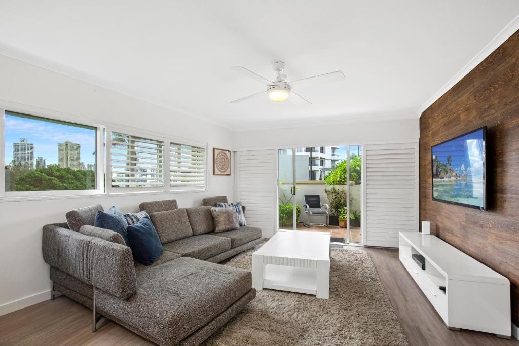Narrowneck Court Holiday Apartments — 3