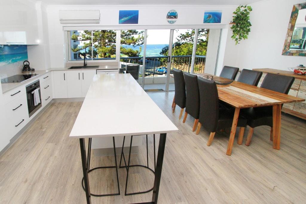Narrowneck Court Holiday Apartments — 5