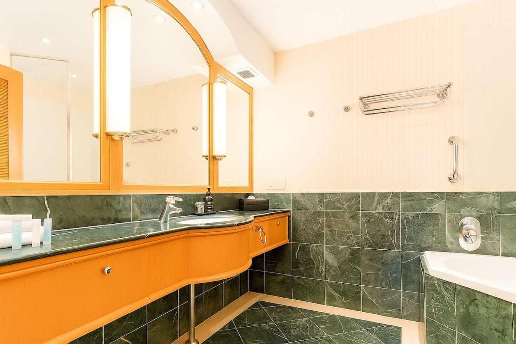 Ocean View Studio Apartment Surfers Paradise - Free Parking — 3