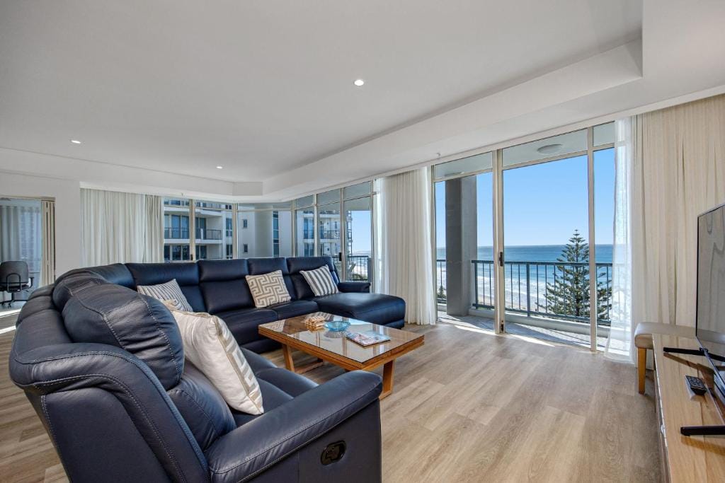 Oceana On Broadbeach — 4