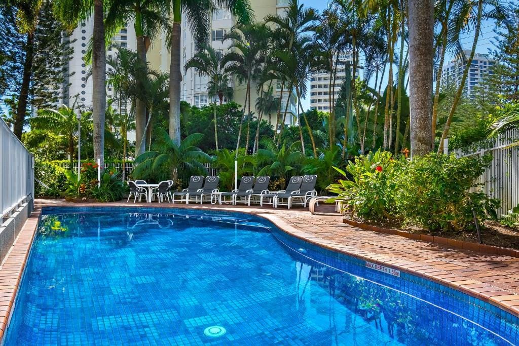 Oscar On Main Beach Resort — 2