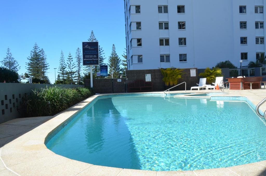 Pacific Resort Broadbeach — 4