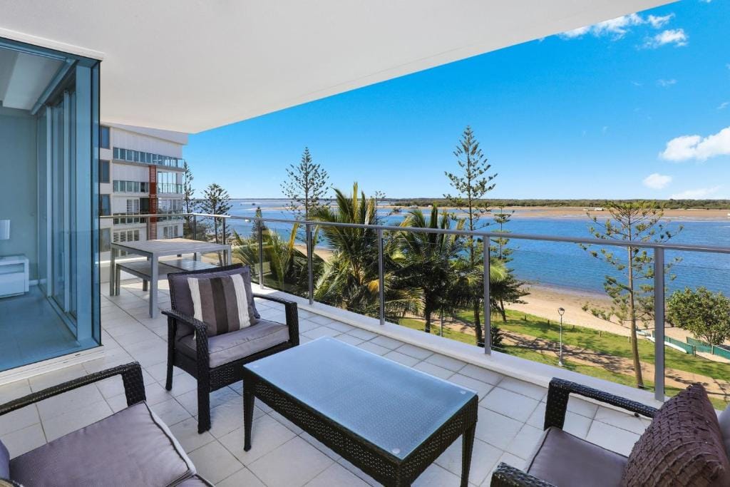 Silvershore Apartments on the Broadwater — 5