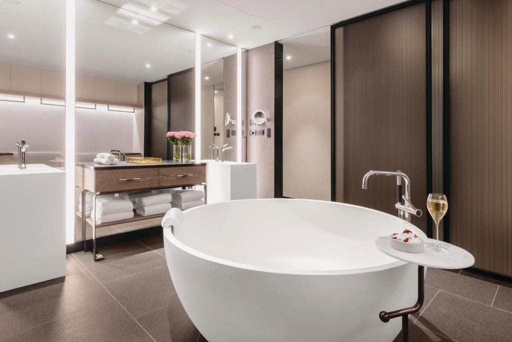 The Langham, Gold Coast and Jewel Residences — 3