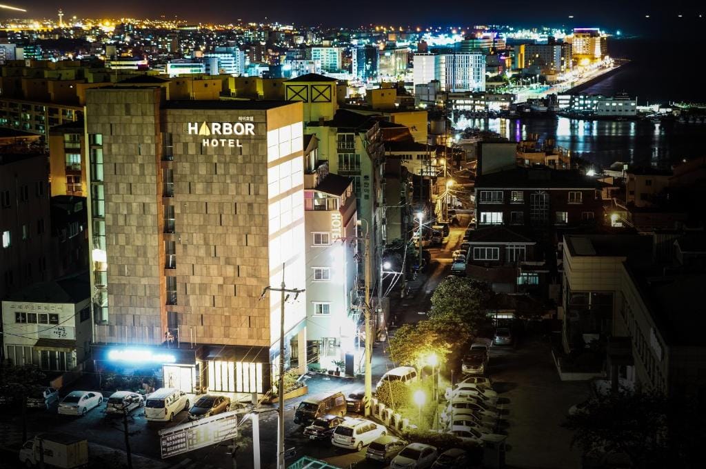 Harbor Hotel — 1
