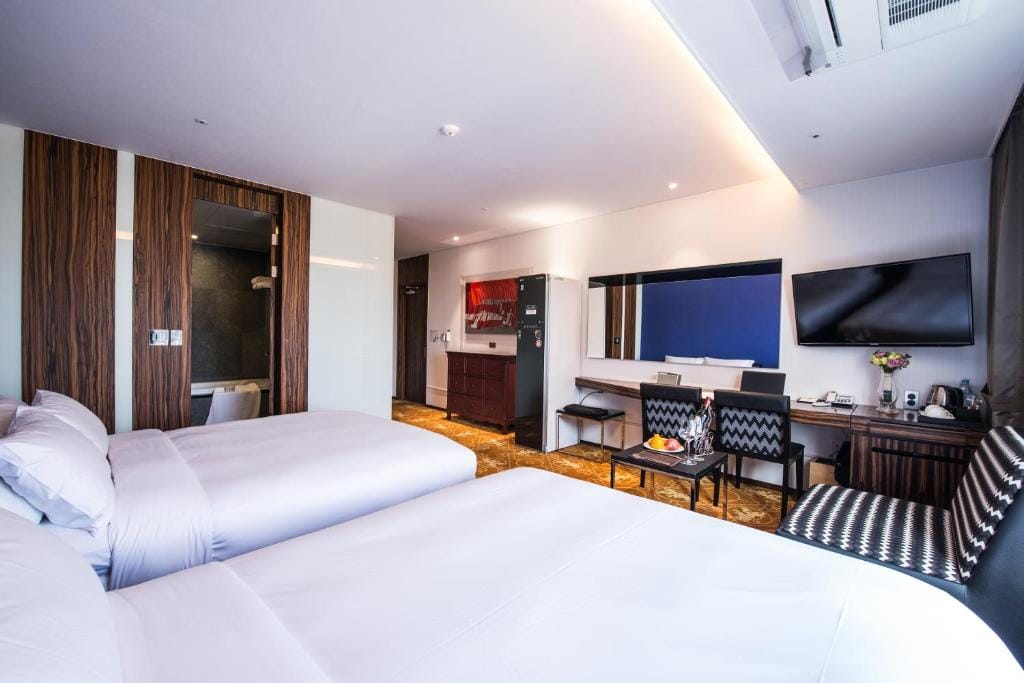 Hotel Leo — 2