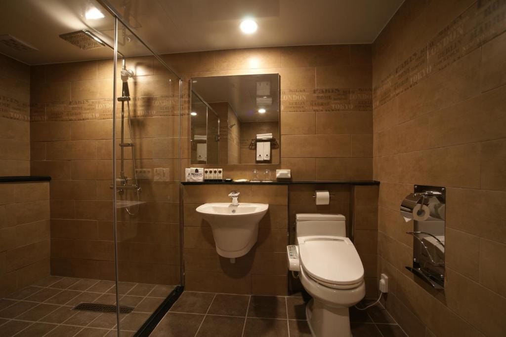 I-Jin Hotel — 3