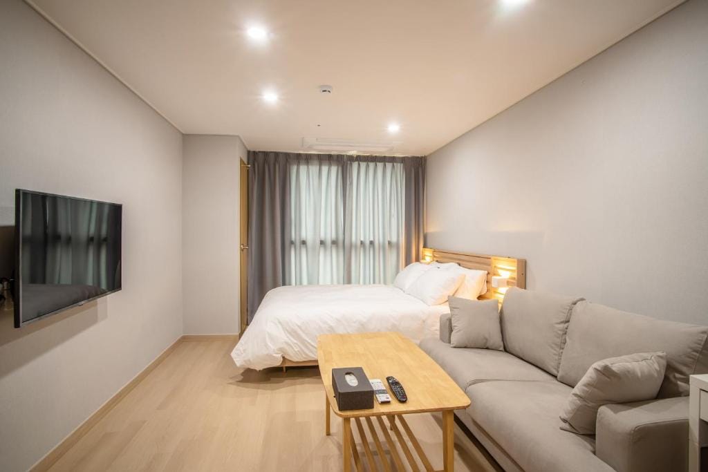 Jeju Central Park Residence — 3