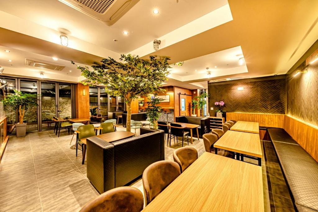 The Jade Hotel — 4