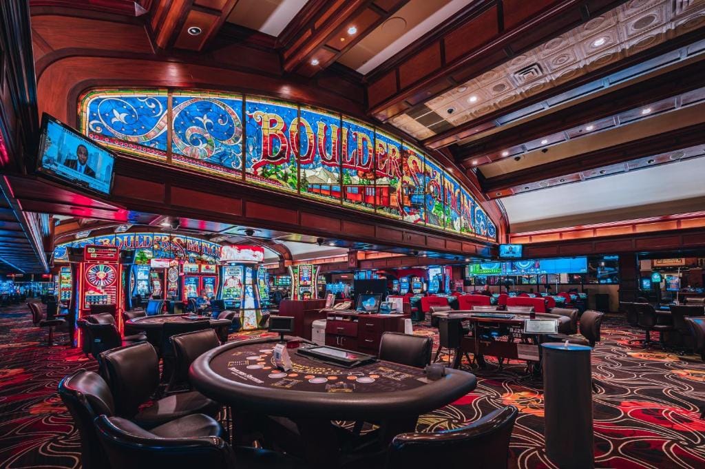 Boulder Station Hotel & Casino — 4