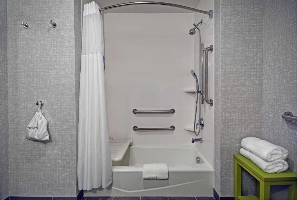 Hampton Inn Las Vegas Strip South, NV 89123 — 3