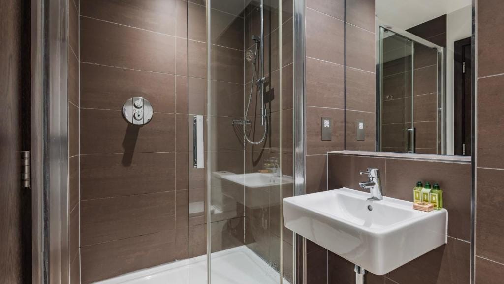 Cannon Street Serviced Apartments by LovelyStay — 3