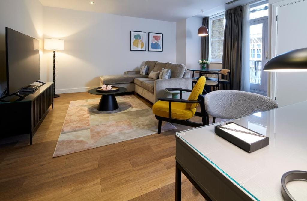 Cheval Harrington Court at South Kensington — 4