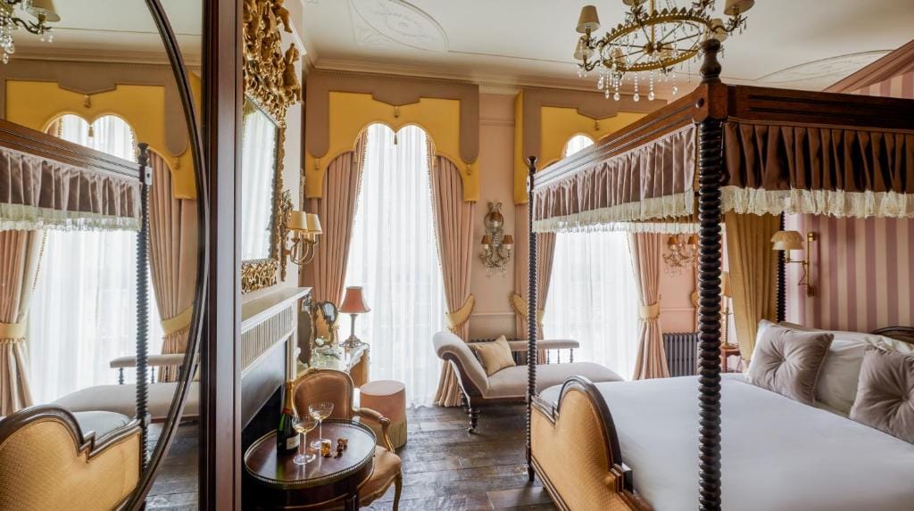 Henrys Townhouse Marylebone, London — 1
