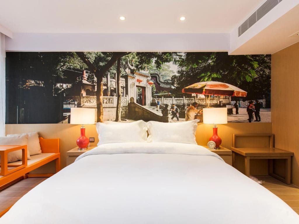 Caravel Hotel — 2