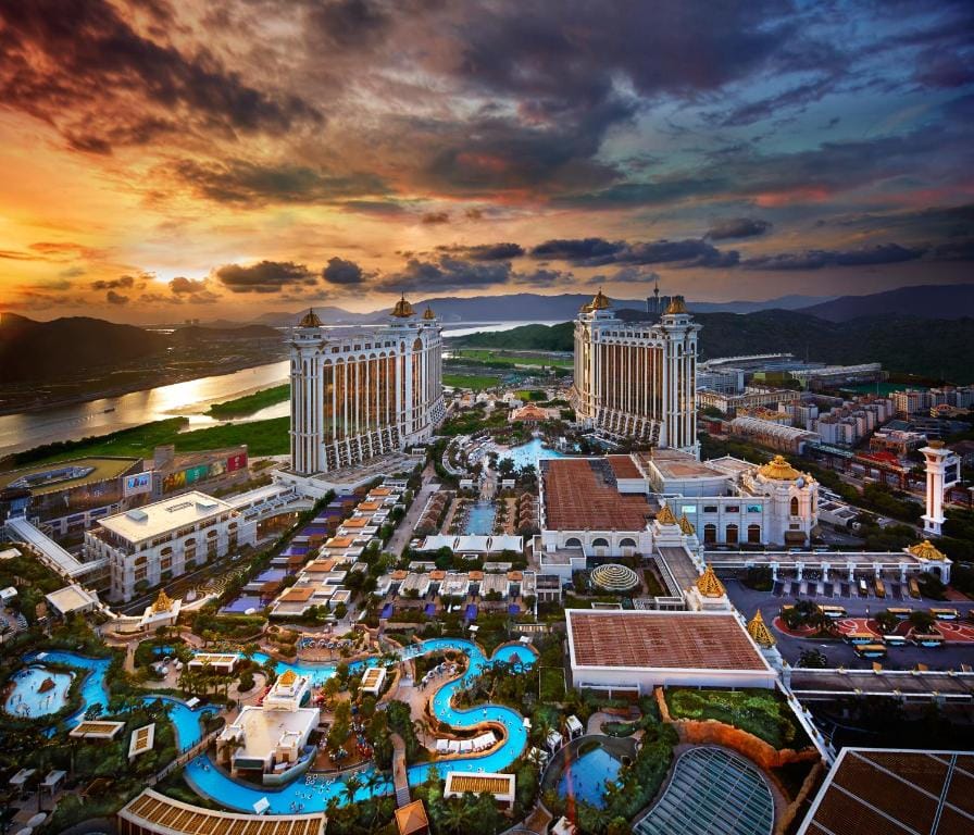 Galaxy Macau — 4