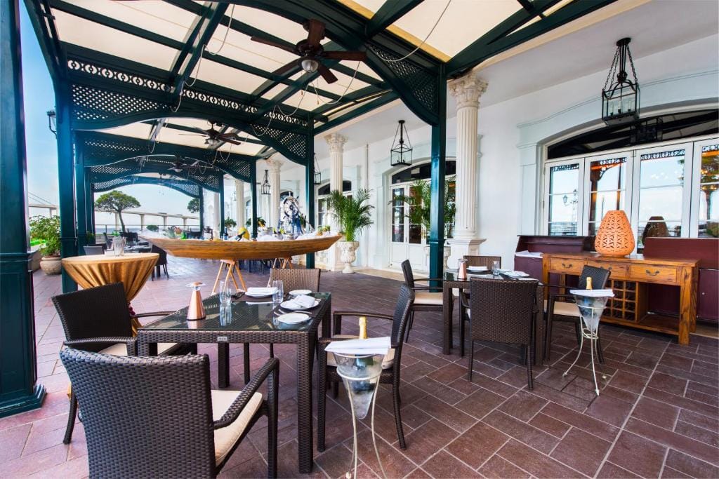 Rocks Hotel — 3