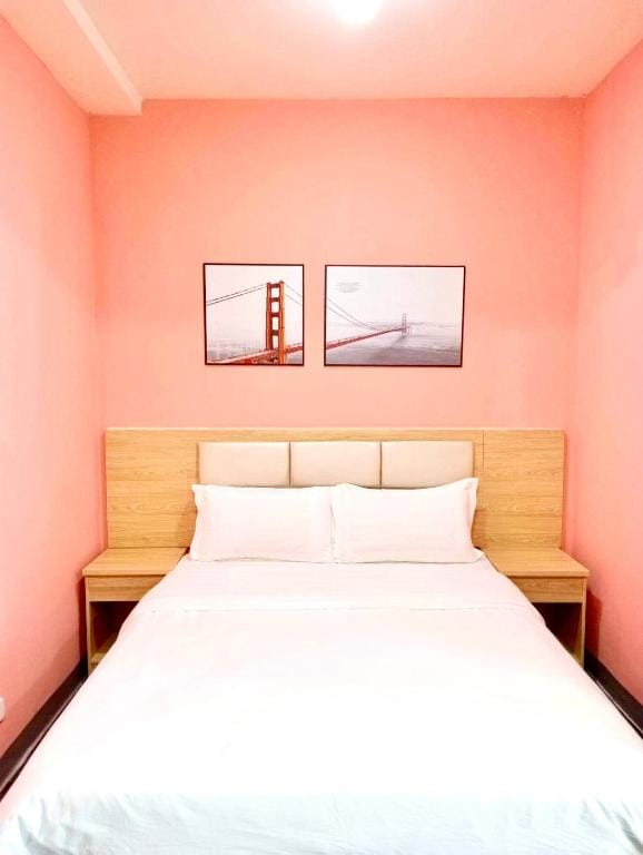 La Chicka Staycation in Coast Residences — 2