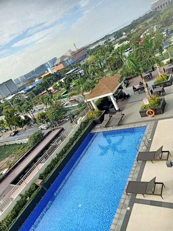 La Chicka Staycation in Coast Residences — 3