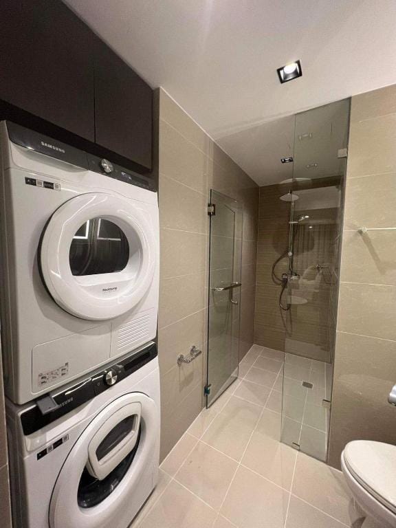 Uptown Parksuites BGC — 3