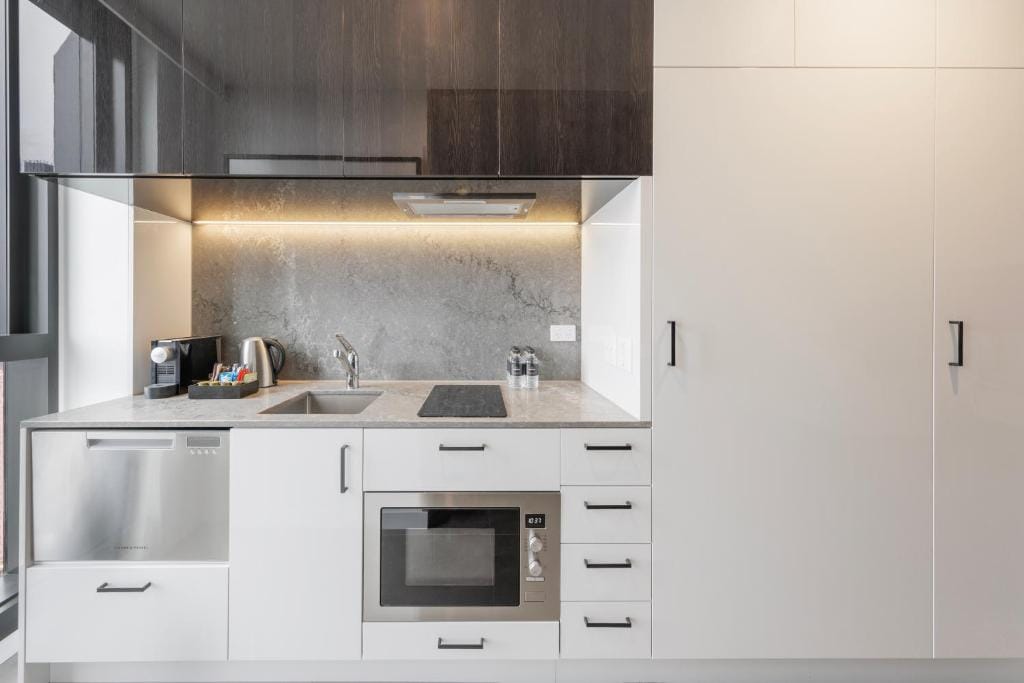 Meriton Suites Melbourne — 5