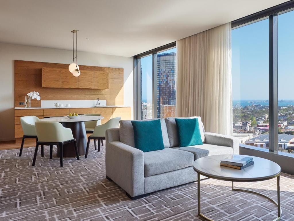 Pan Pacific Melbourne — 5